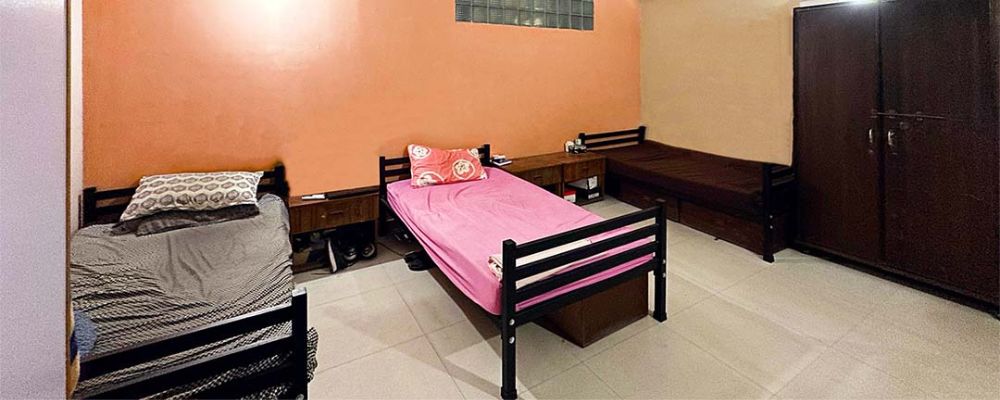 double bed room without attached bath